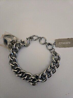 Chico's chunky heart charm bracelet NWT